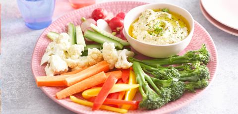 Broccoli Hummus with Crunchy Crudites